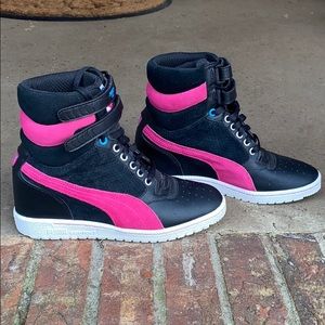Puma pumped high tops